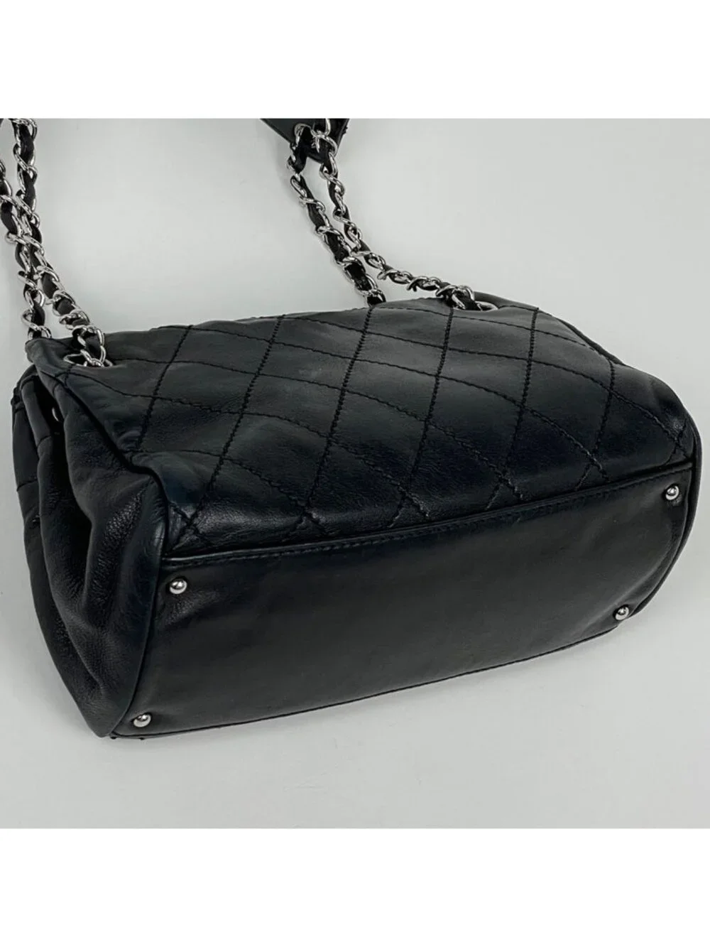 Chanel Shoulder Bag CC Logo Quilted Leather Black